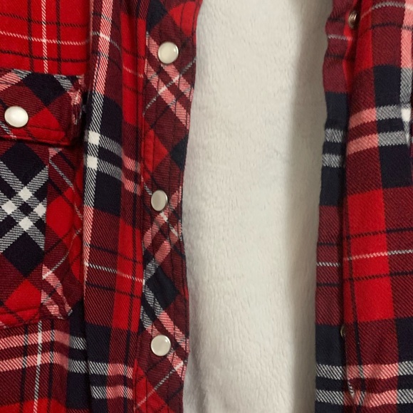 WOMEN'S SHERPA LINED FLANNEL FOR WINTER! SIZE XL - Picture 2 of 2